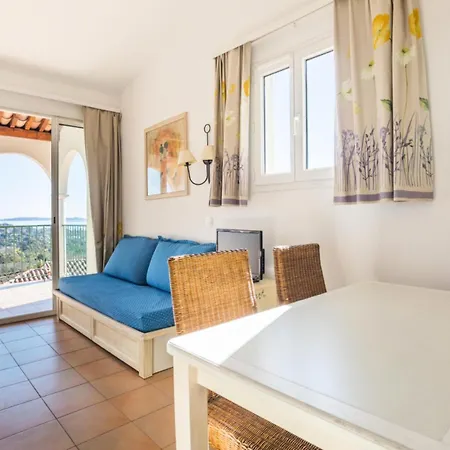 Aux Restanques Du Golfe De St Tropez - Maeva - 4 Personnes Avec Terrasse Vue - Selection Mae-4506 *
